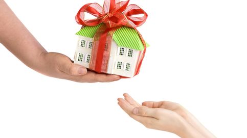 ¿Se puede donar a un hijo una vivienda y la hipoteca que recae sobre ella? 