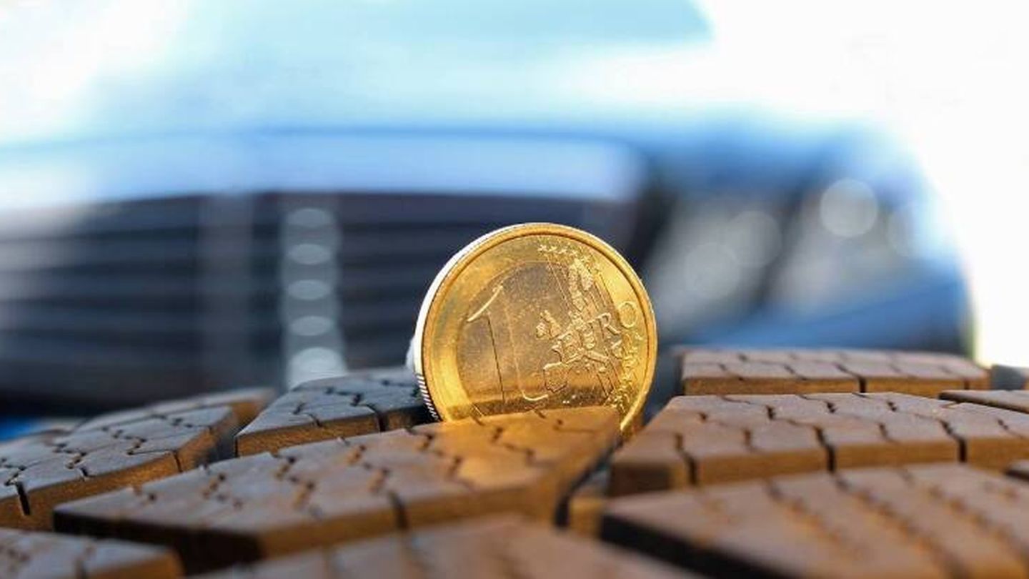 Un truco fácil, pero sin base científica: el borde amarillo del euro mide más de tres milímetros.