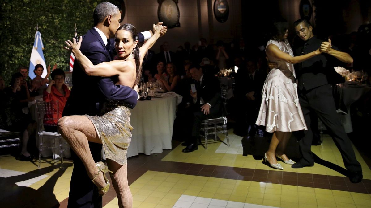 Los Obama se lanzan a bailar un tango en la cena de gala en Buenos Aires
