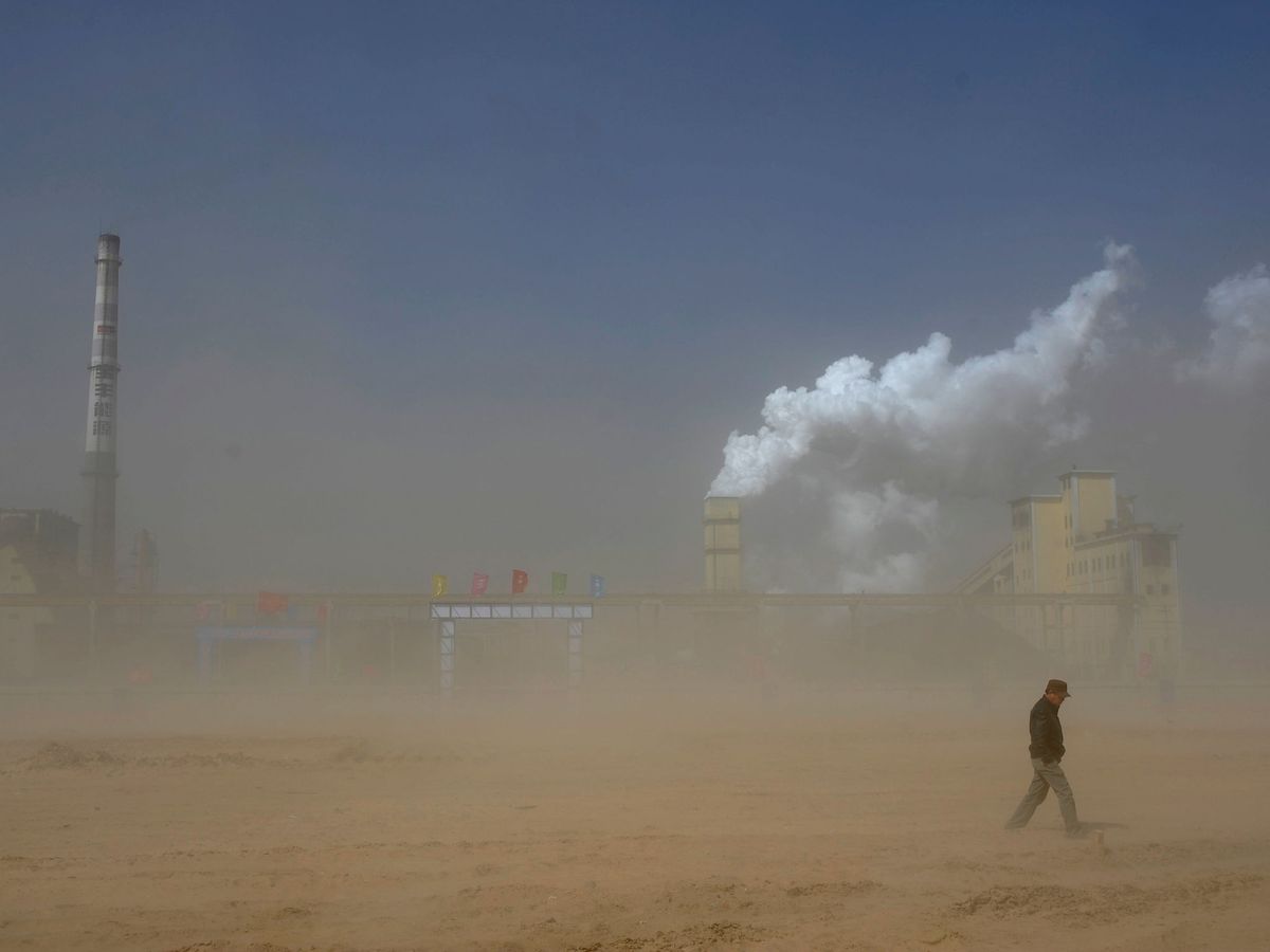 Foto: A pesar de los esfuerzos que se están llevando a cabo para reducir las emisiones de CO2, el objetivo está todavía muy lejos. Reuters