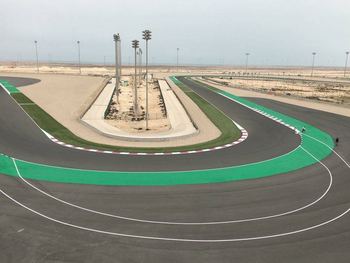 El circuito de Losail en Qatar fue el primero en incorporar el trazado alternativo 'long lap'
