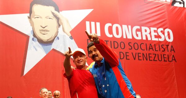 Foto: El presidente venezolano, Nicolás Maduro (d), junto al exjefe de la Inteligencia militar Hugo Carvajal. (EFE)