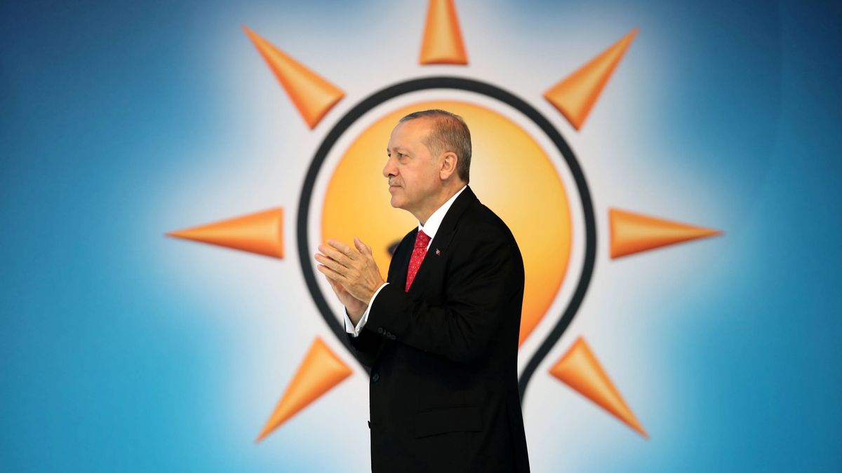 El viaje de Erdogan: cómo una promesa del fútbol acabó resucitando el imperio turco