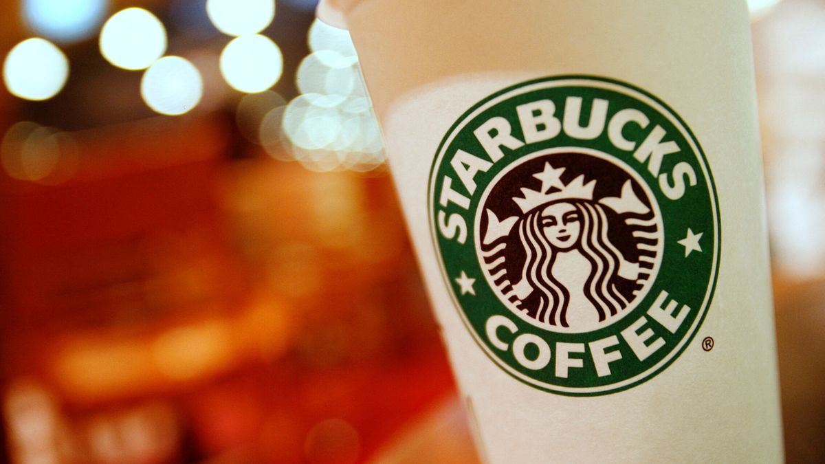 El truco que usó un cliente de Starbucks para llevarse una bebida gratis y que acabó en TikTok