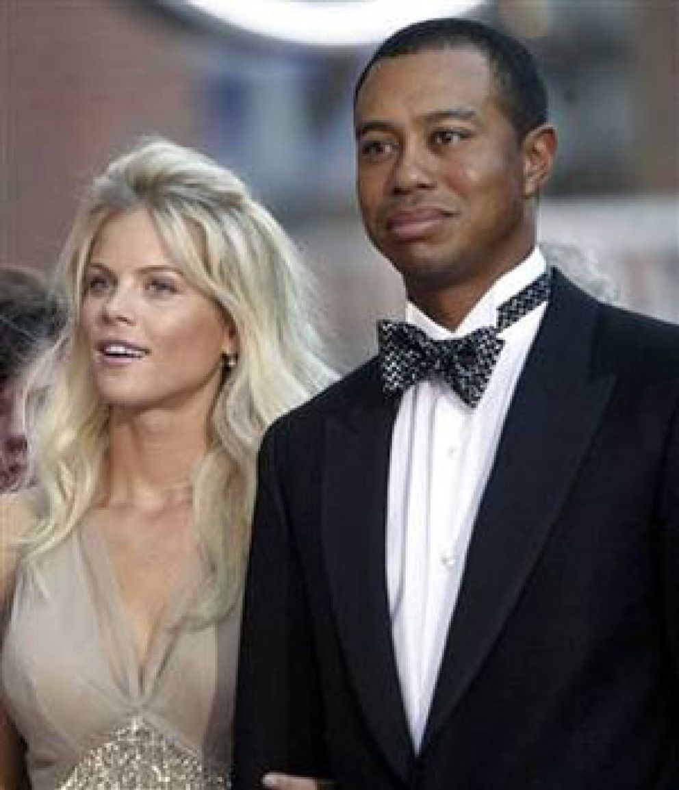 Foto: Tiger Woods se protege de las mujeres con guardaespaldas