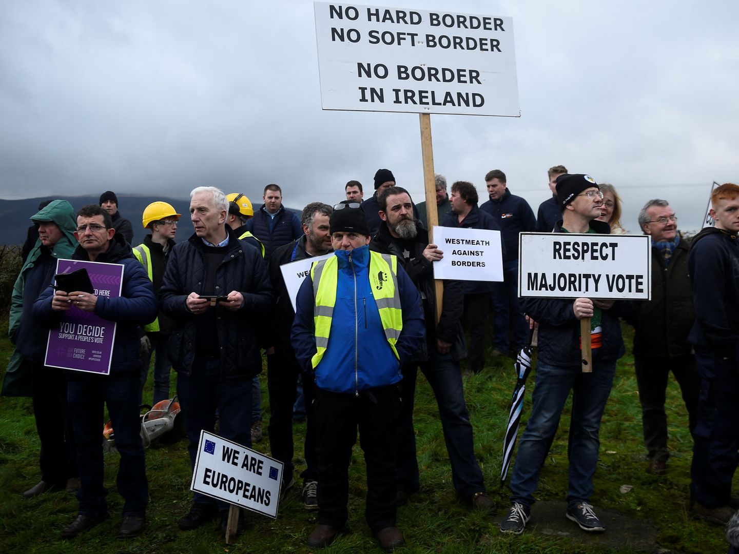 Protesta contra el Brexit y una frontera en Irlanda en Carrickcarnan. (Reuters)