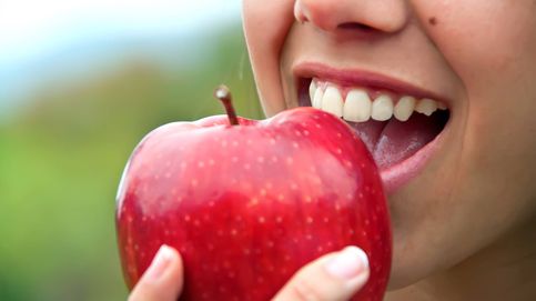 Bacterias (buenas y malas) en tu boca: así afecta a tu salud la microbiota oral