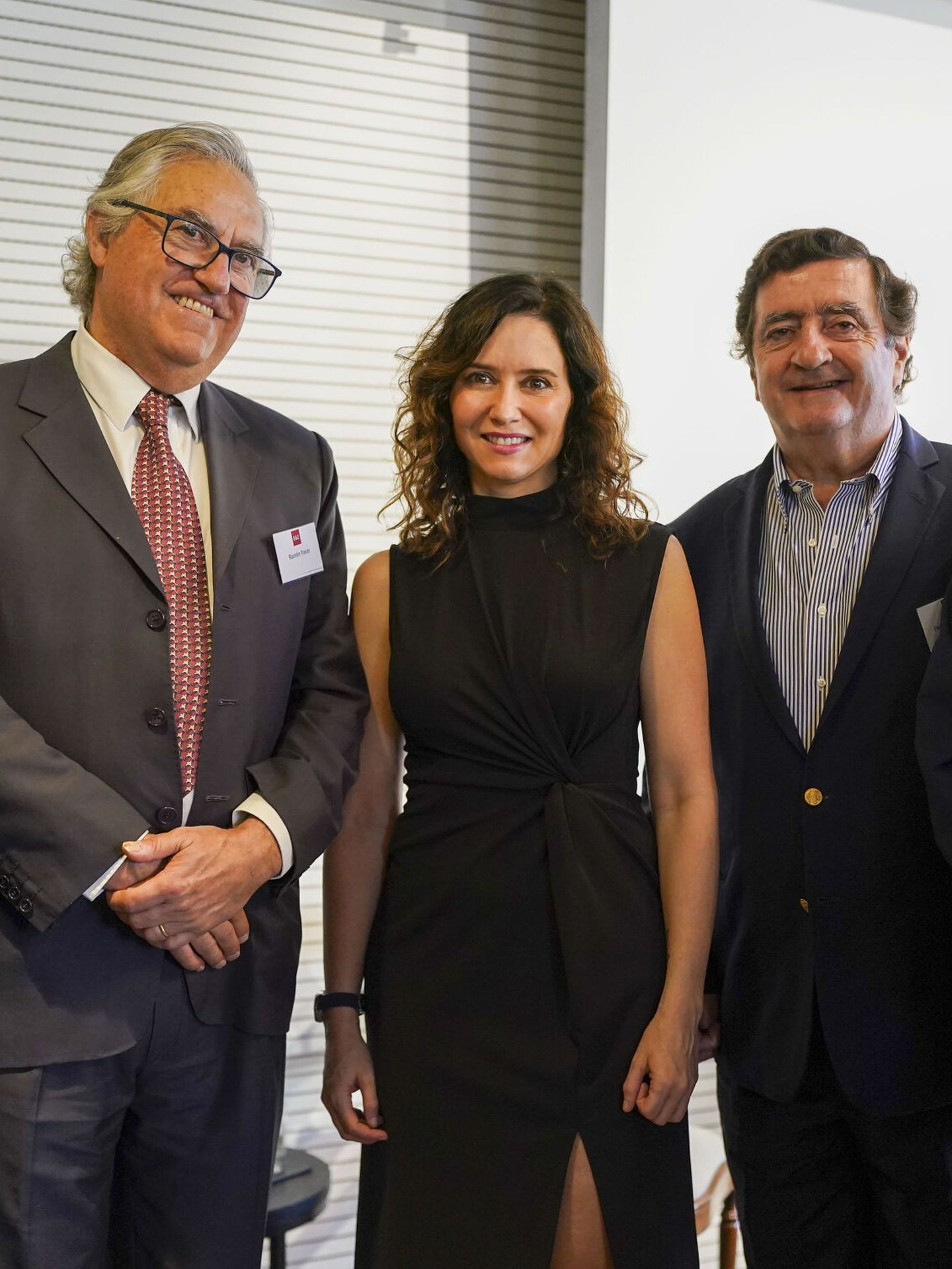 Isabel Díaz Ayuso participa en un desayuno con inversores este lunes en el despacho de abogados Barros & Errázuriz. (EFE/Comunidad de Madrid)