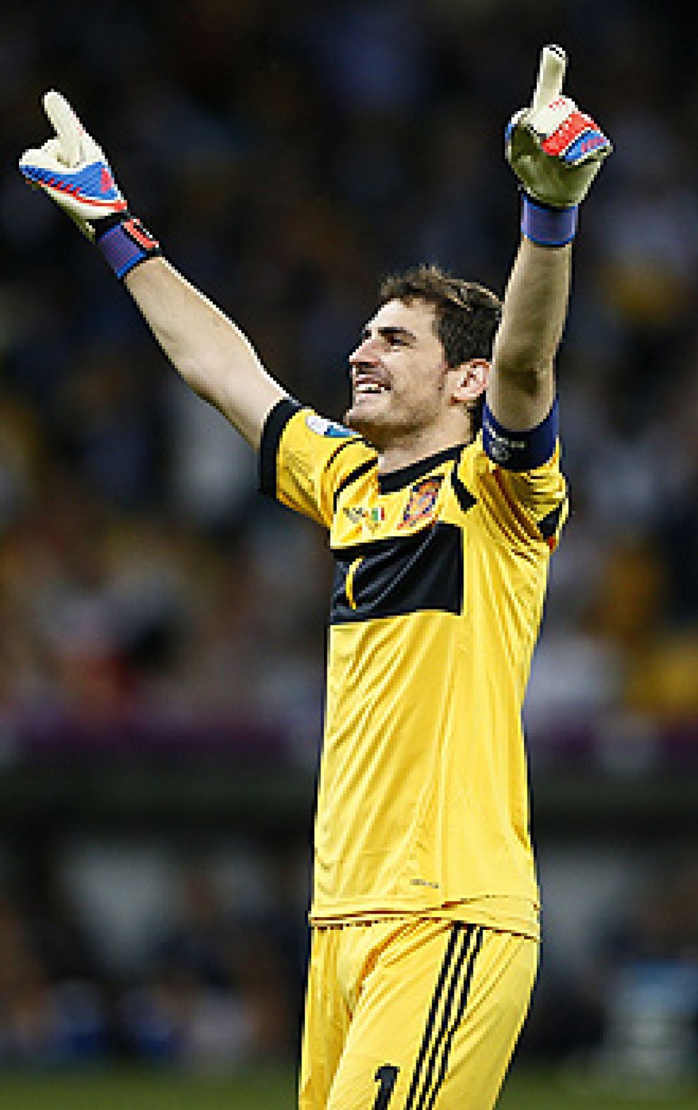Foto: 'France Football' pide el Balón de Oro para Iker Casillas