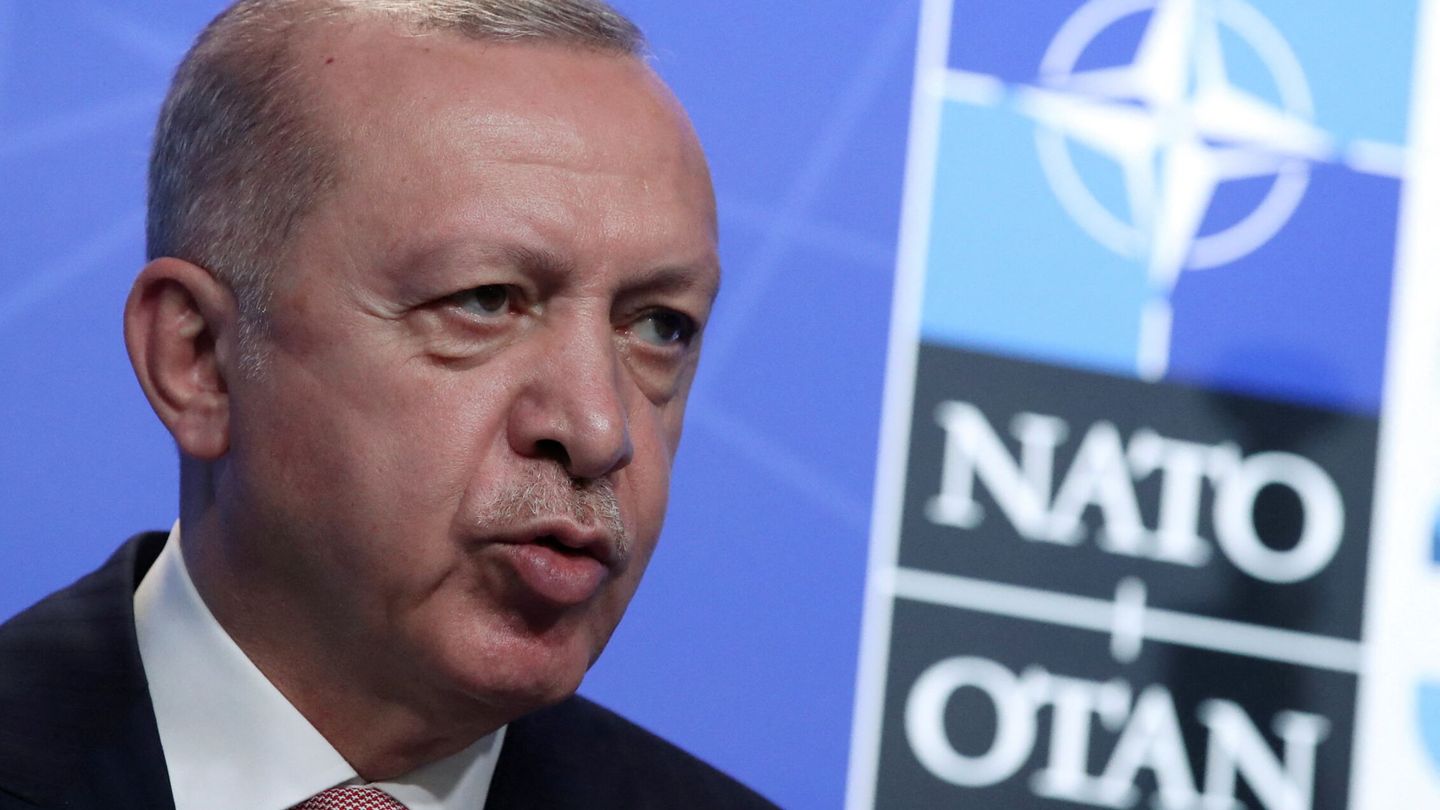 Erdogan durante una cumbre de la OTAN. (Reuters)