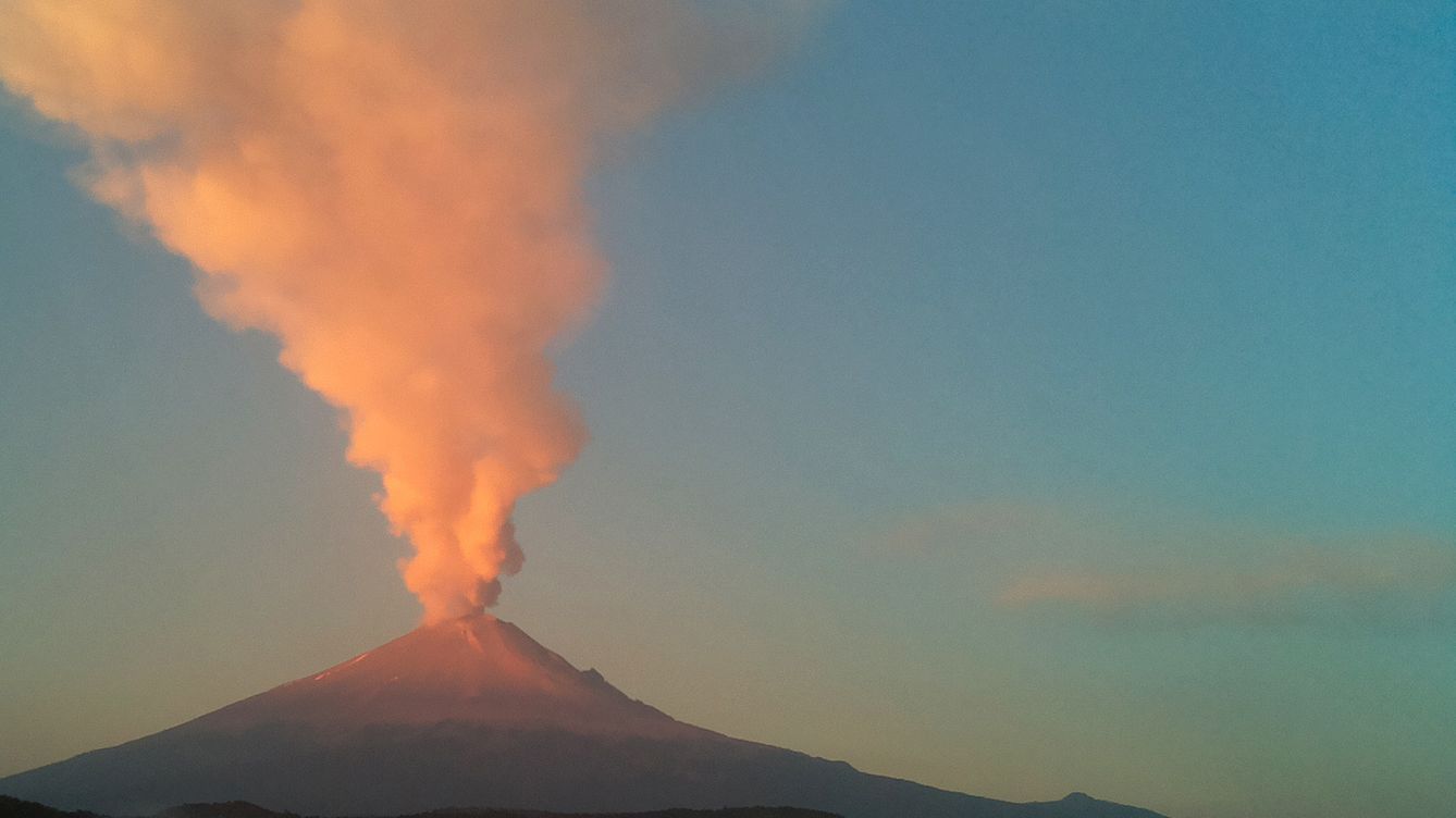 Foto: Las cenizas del volcán Popocatéptl, en Puebla, México (Gtres)