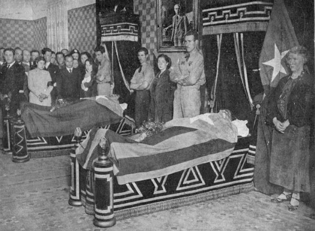Funeral de los hermanos Badia, impulsores de los camisas pardas de Estat Català, en 1936.