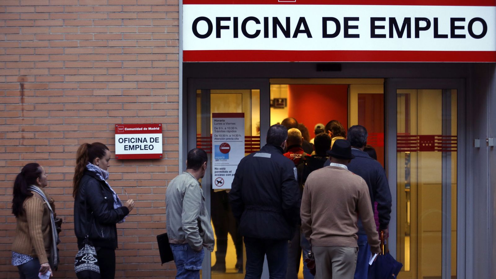 Foto: Oficina de empleo en Madrid. (Reuters)
