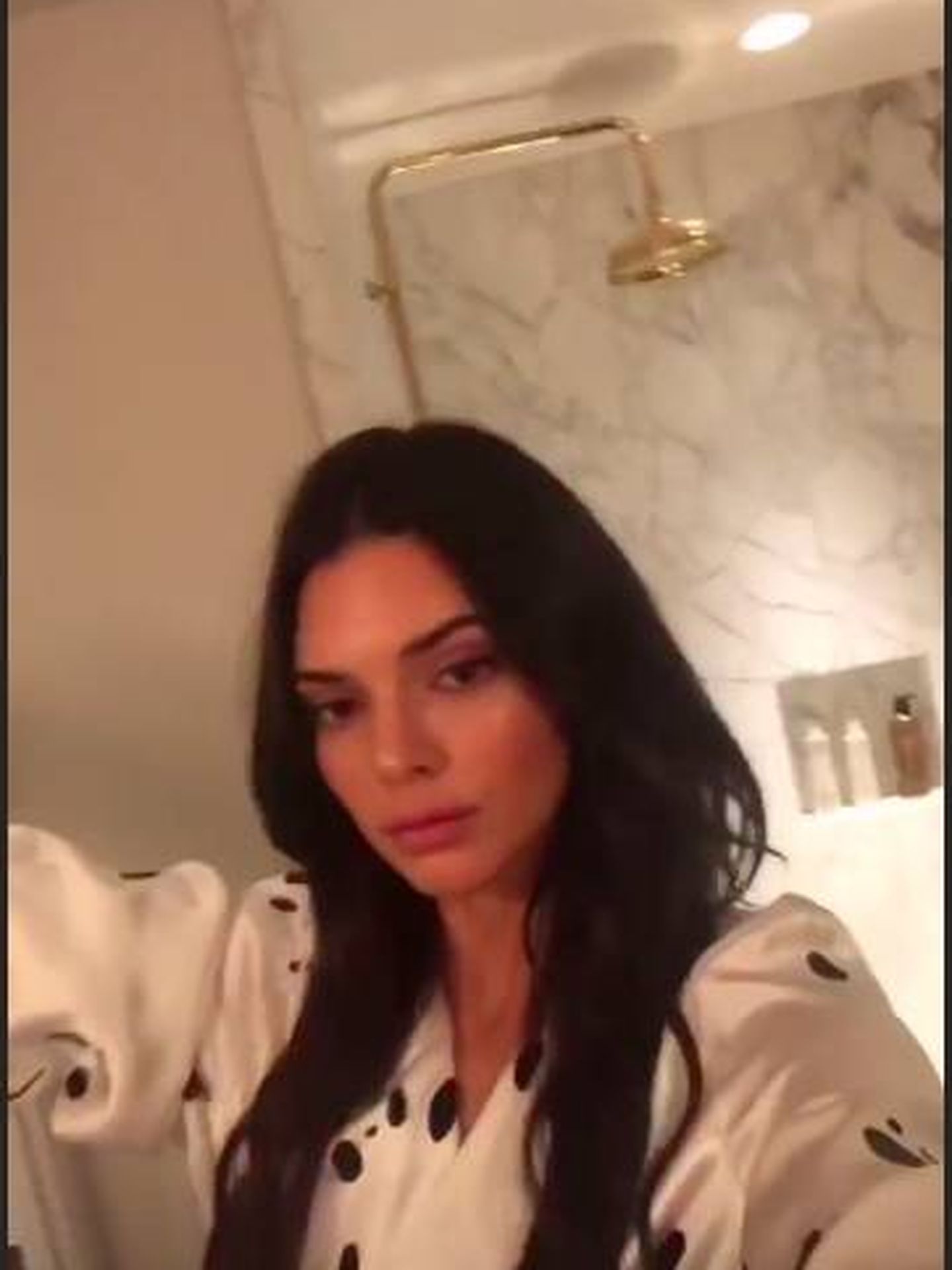 Kendall Jenner con extensiones kilométricas. (Instagram)