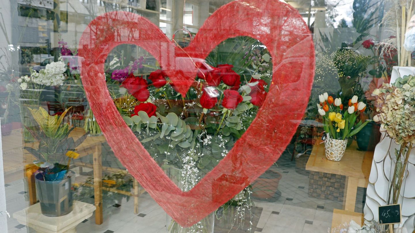 Rosas rojas, el regalo estrella de San Valentín (EFE)
