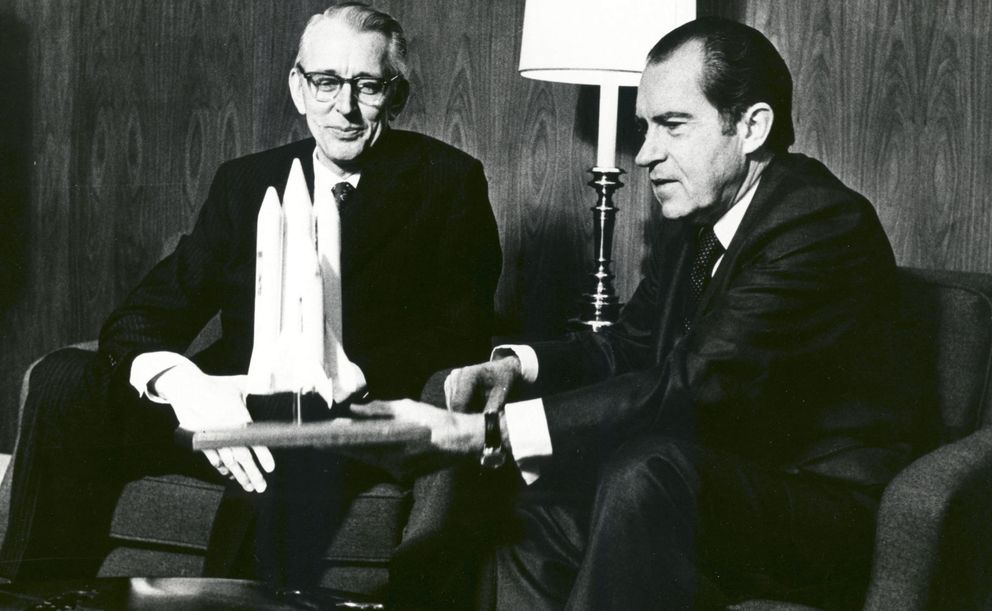 Richard Nixon, a la derecha. (Efe)