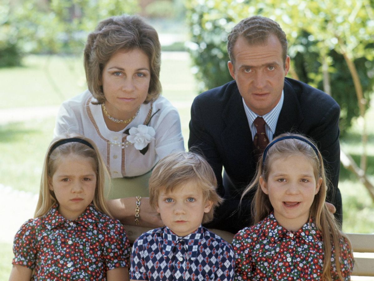 Foto: La familia real, hace cuatro décadas. (CP)