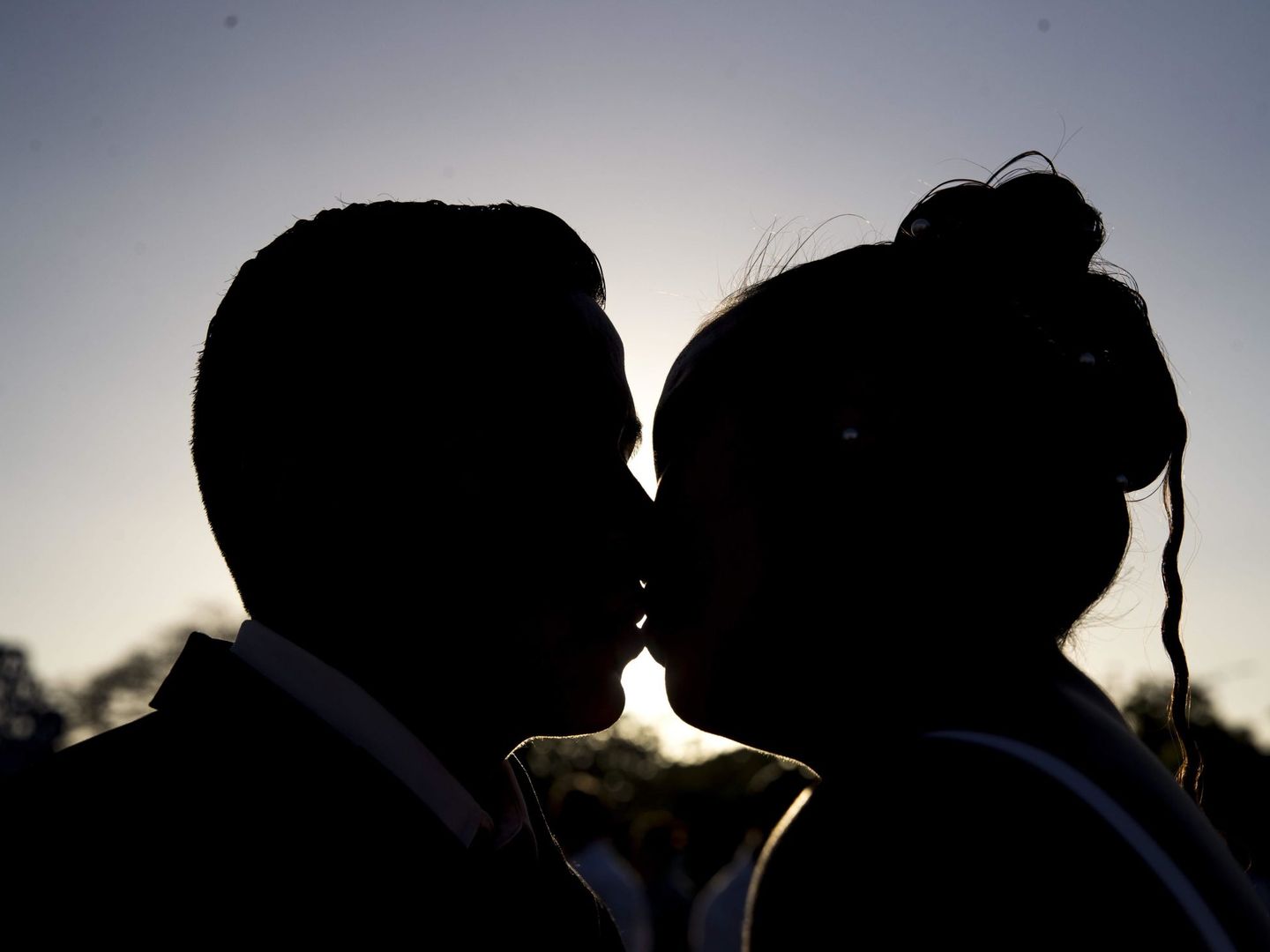 Una pareja de recién casados. Foto: EFE Jorge Torres