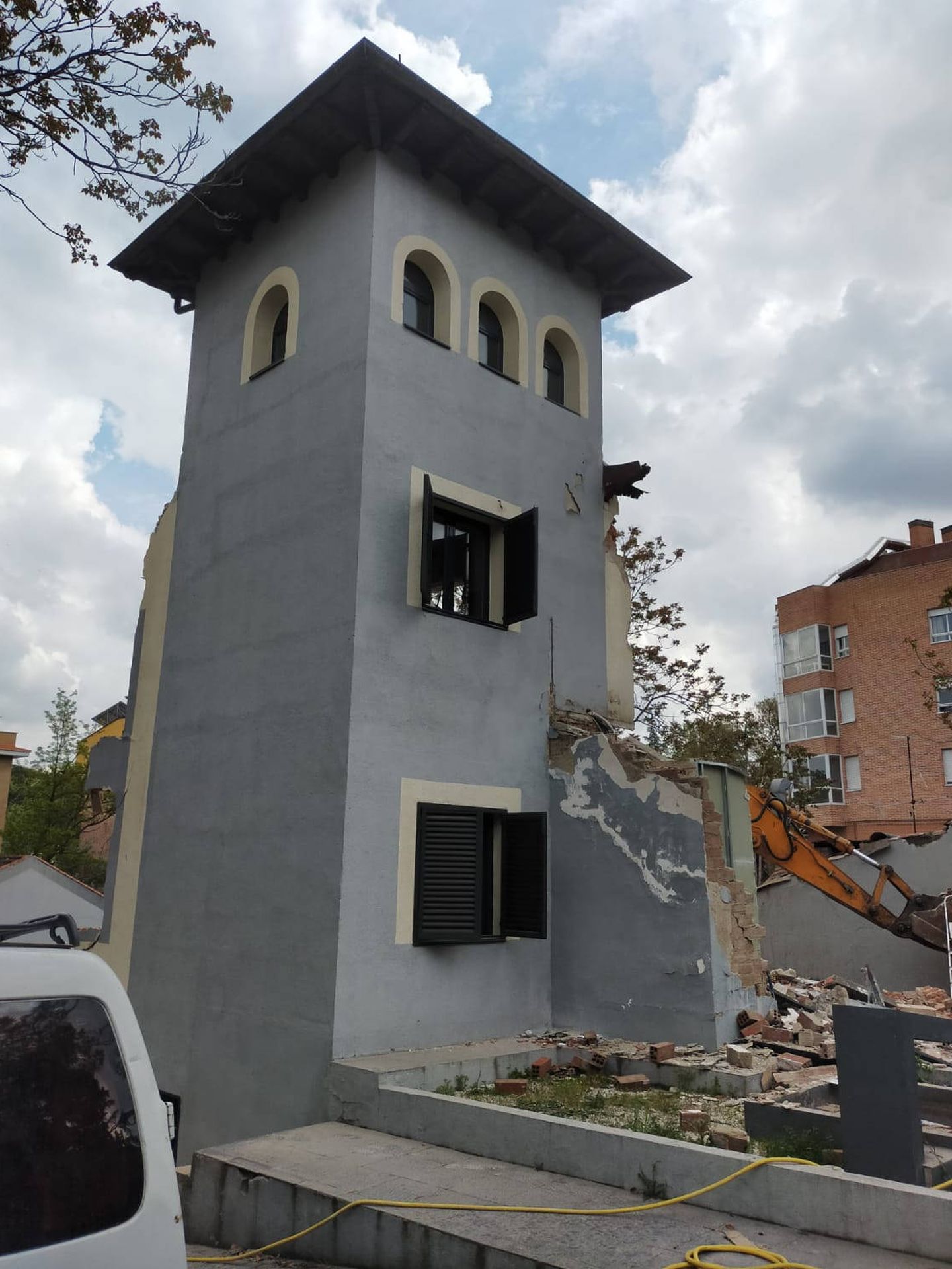 La casa derribada recientemente en López de Hoyos, 370 (LEGADO ARTURO SORIA)