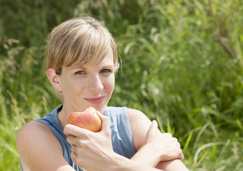 Foto: Aunque pensemos lo contrario, comemos menos frutas de las que deberíamos. (Corbis)