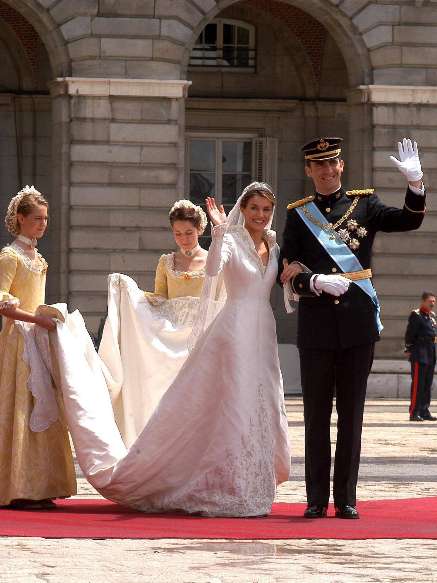 Don Felipe y doña Letizia, el día de su boda. (Gtres)