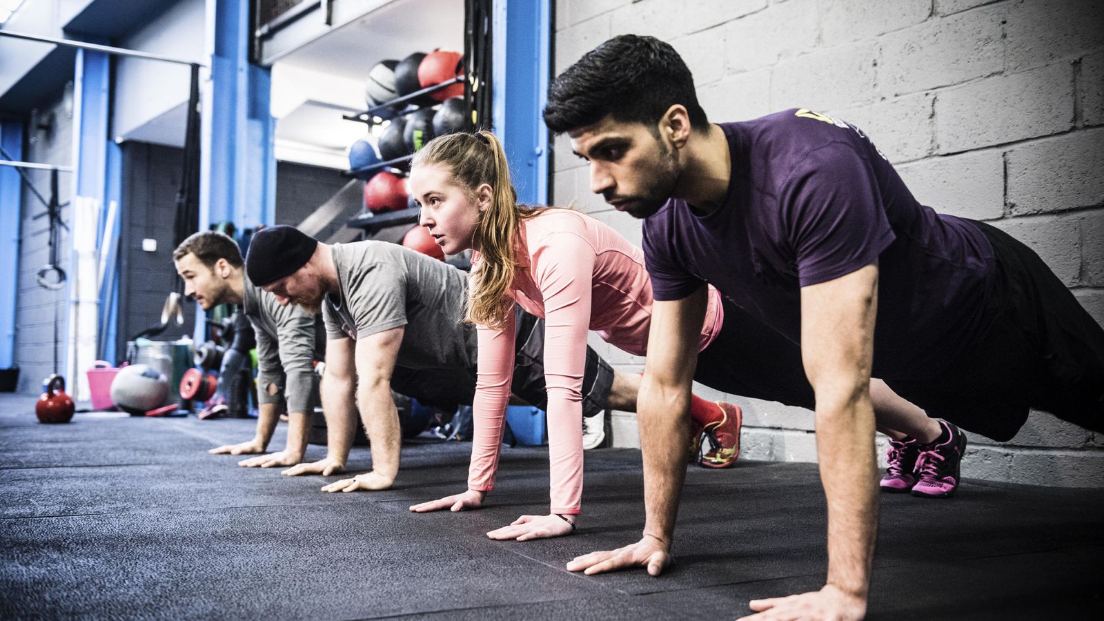 Foto: Una de las principales características del CrossFit es que se practica en grupo.