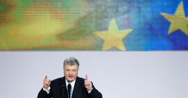 Foto: El presidente de Ucrania Petró Poroshenko anuncia su candidatura a la reelección en Kiev, el 29 de enero de 2019. (EFE)