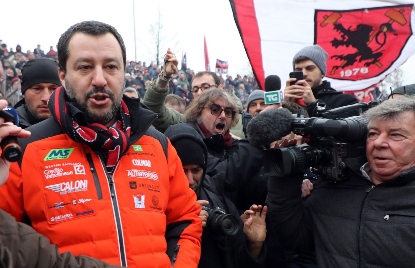 Matteo Salvini durante un evento de un club de aficionados del AC Milan. (Reuters)