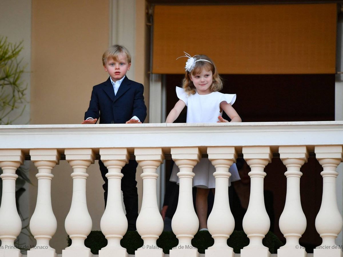 Foto: Jacques y Gabriella, en el balcón de palacio. (Palais Princier)