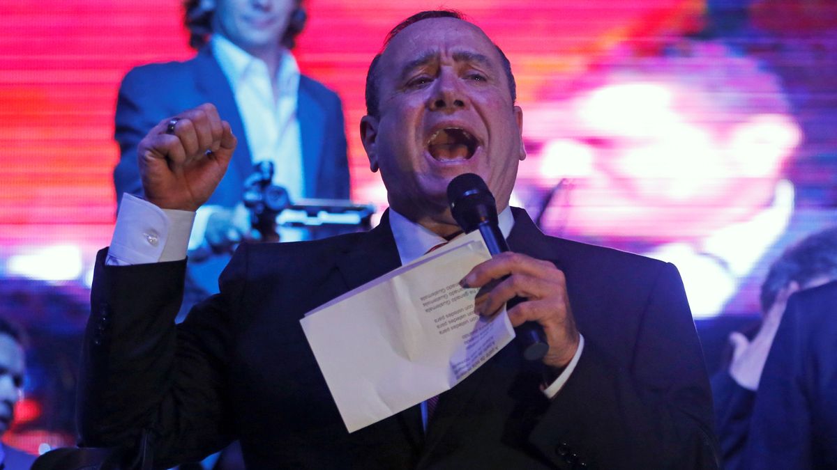 Giammattei gana las presidenciales de Guatemala con cerca del 60% de los votos