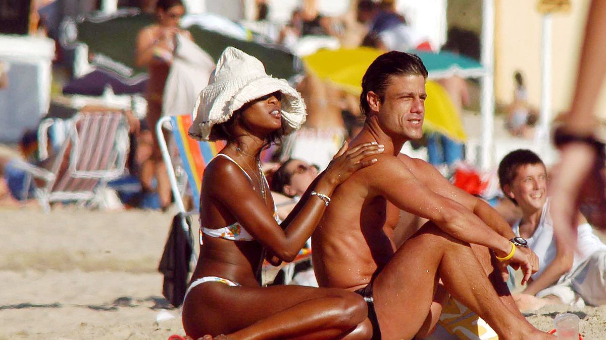 Naomi Campbell será la vecina de José María Aznar en las playas de Guadalmina