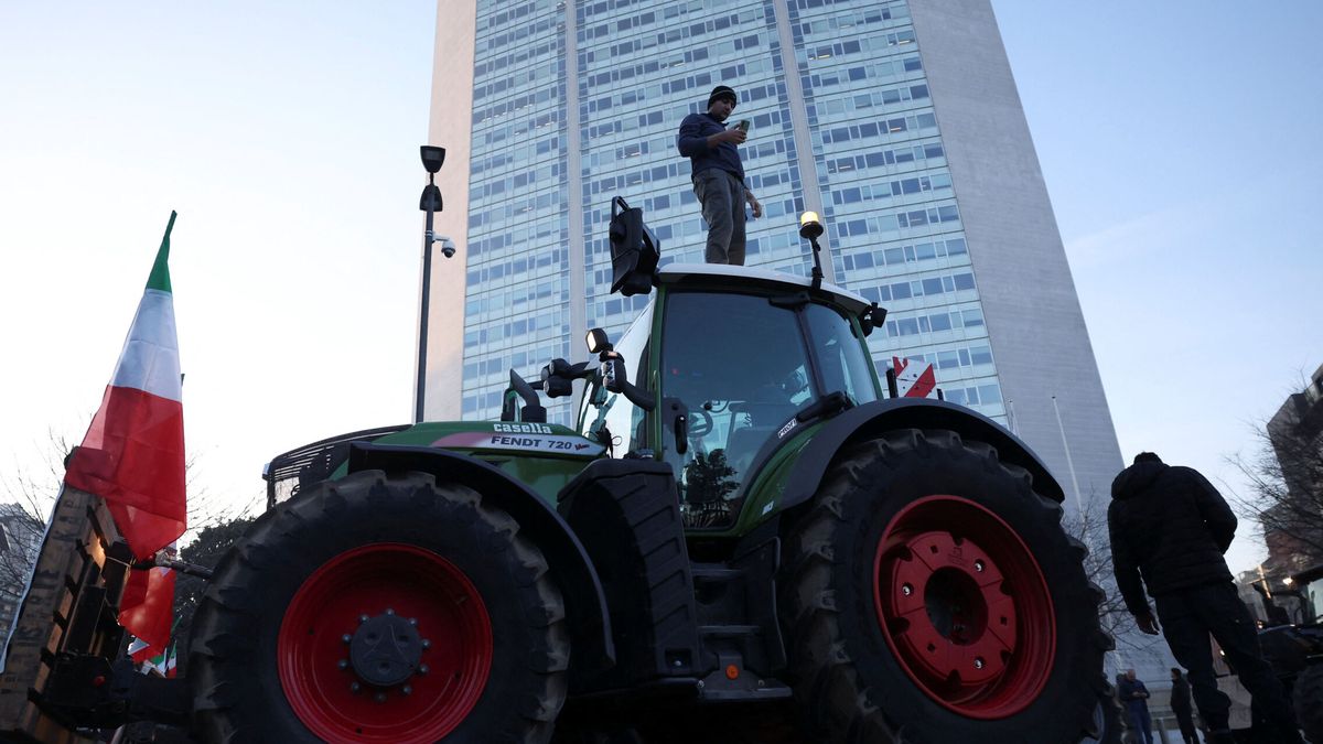 La agenda verde choca con las 'manifas' de tractores: la cuadratura del círculo de la UE