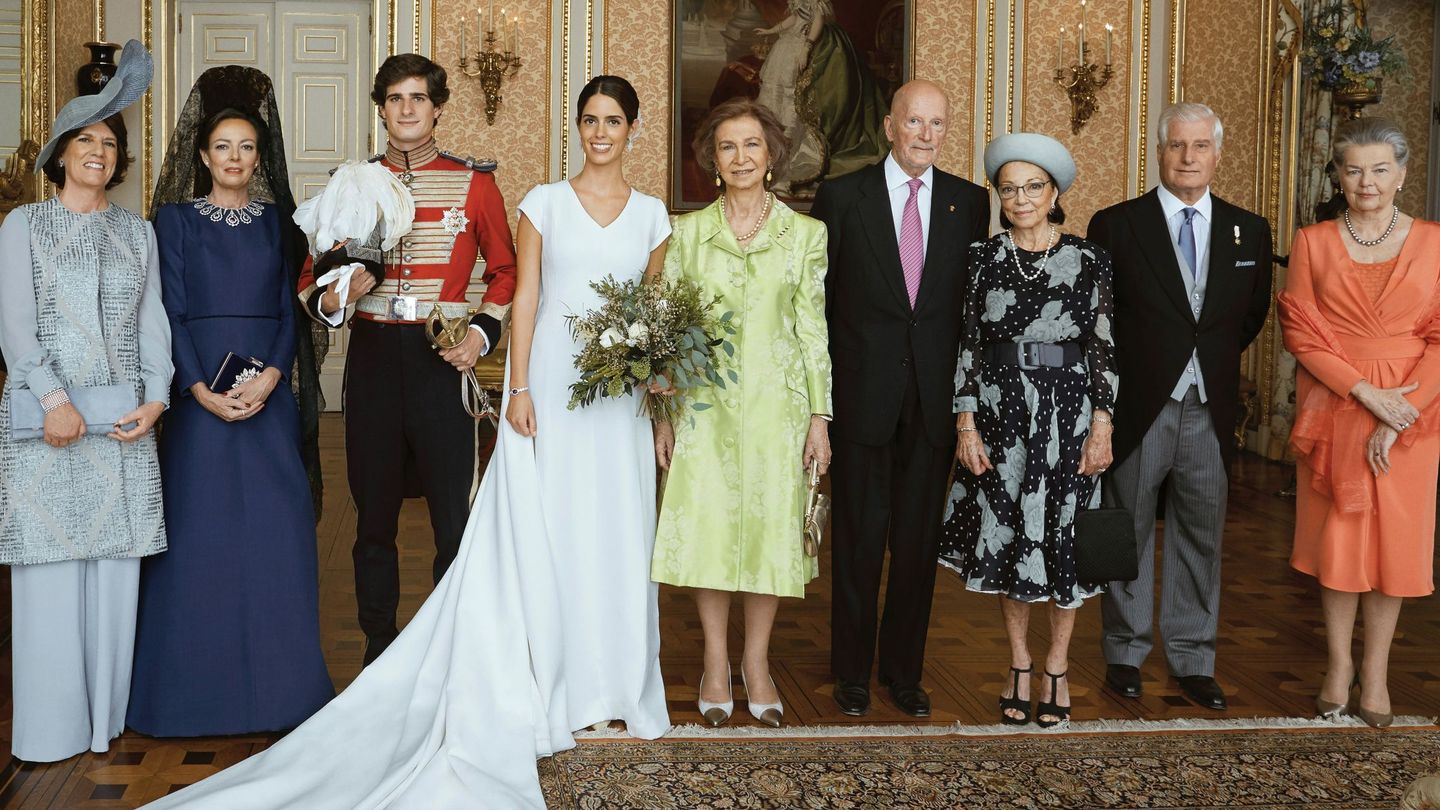 La reina Sofía, en la boda de Sofía Palazuelo y Fernando Fitz-James. (EFE)