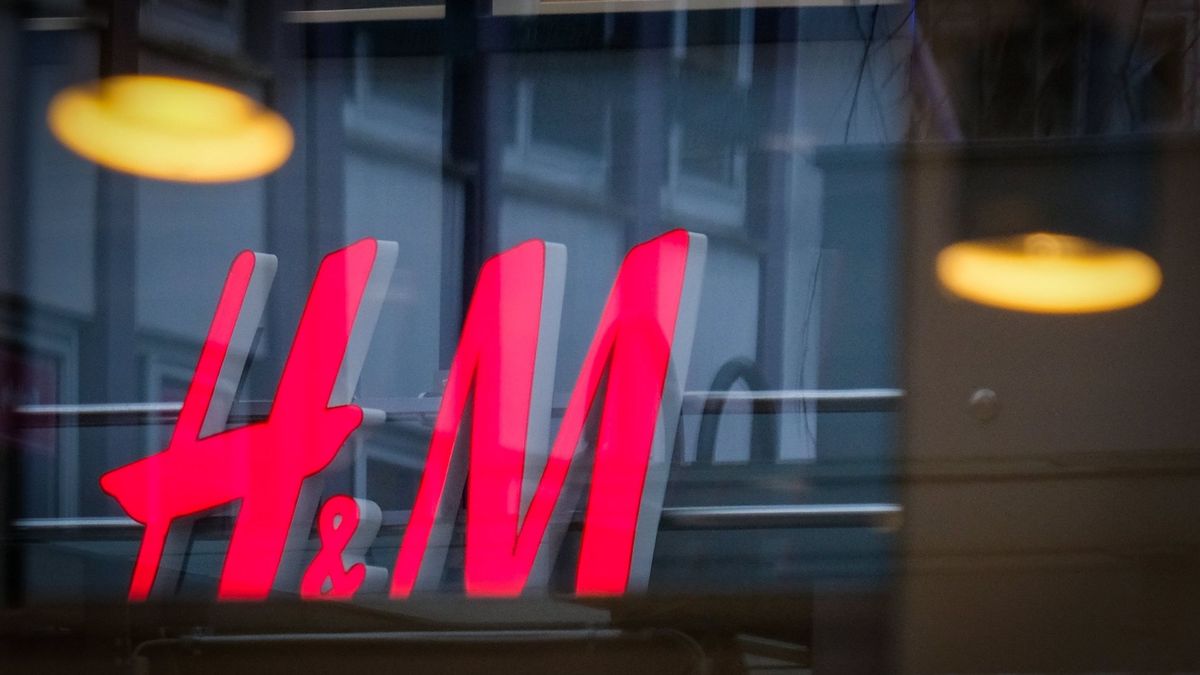 H&M anuncia un ERE en España que afectará a 588 trabajadores y cerrará 28 tiendas