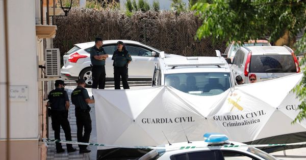 Foto: Mata a su mujer en Rute (Córdoba) y se entrega en Madrid. (EFE)