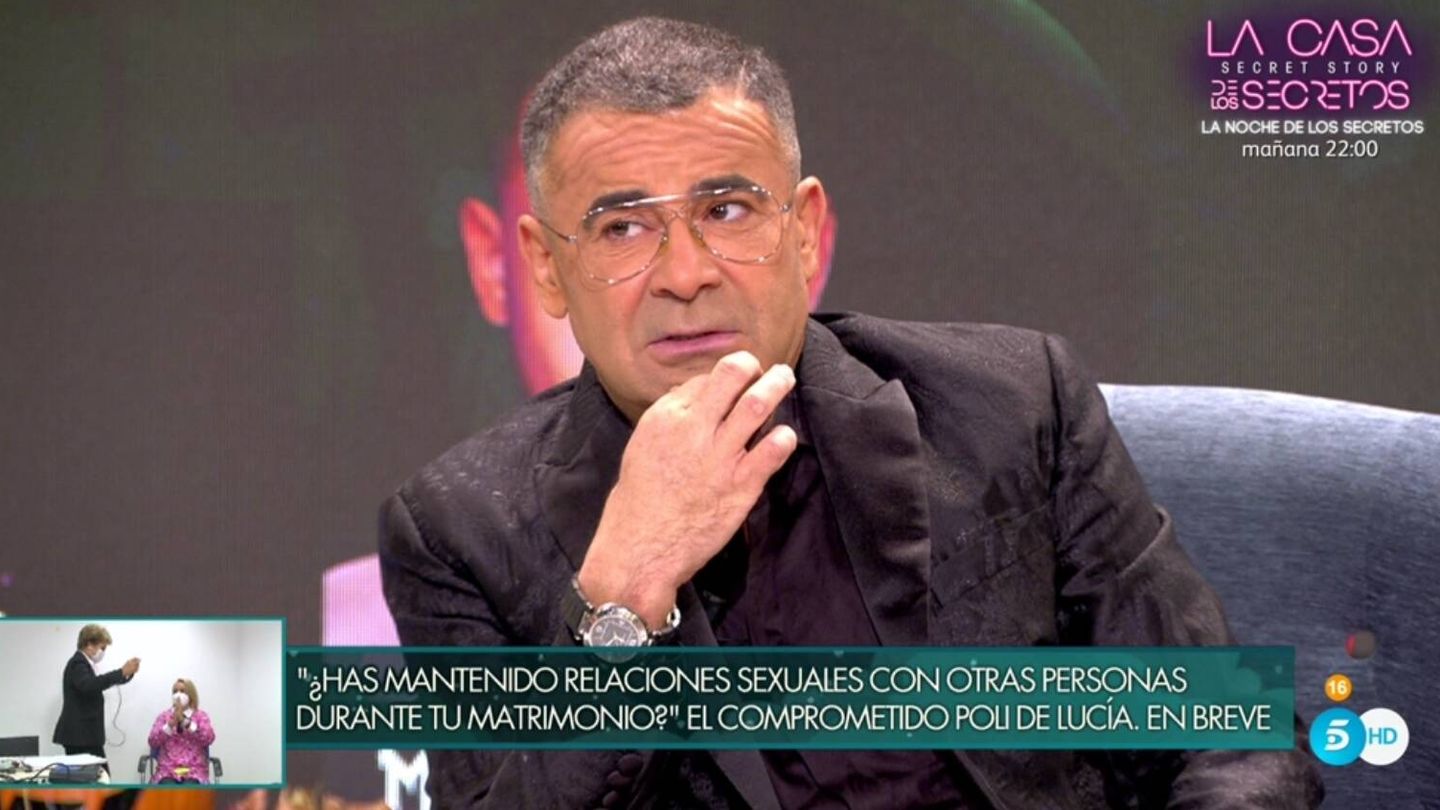 La cara de Jorge Javier tras la espantada de Carrillo. (Telecinco).