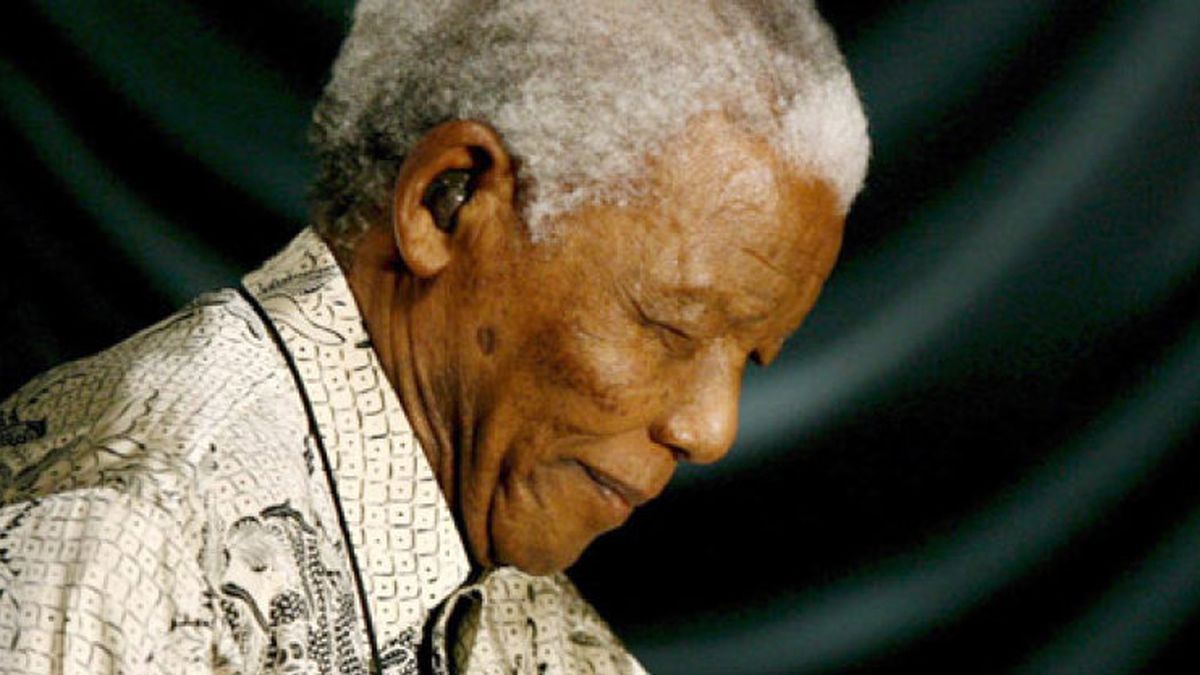 Un amigo íntimo de Nelson Mandela: "Es hora de dejarle marchar"