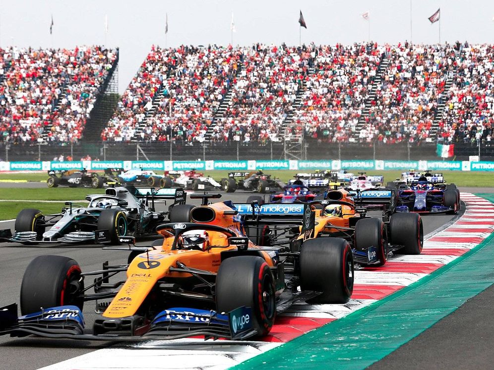 Foto: A pesar de colocarse cuarto en la primera vuelta, Carlos Sainz se despeñó al montar el compuesto más duro y terminó con la peor carrera de la temporada (McLaren)