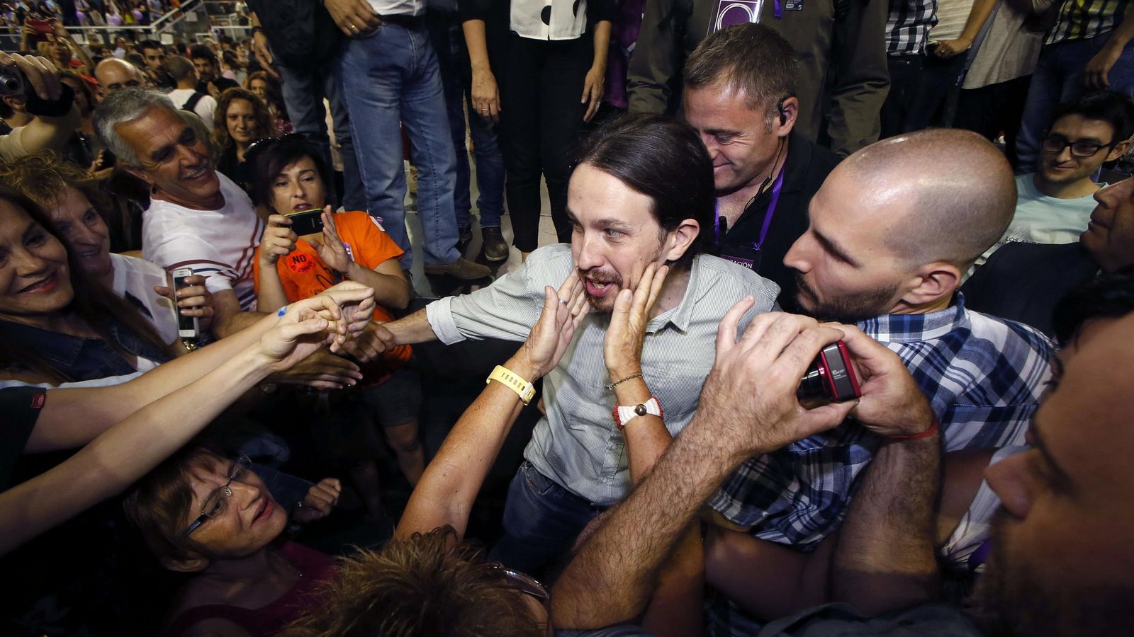 Foto: Pablo Iglesias durante su llegada al mitin de Podemos en Alicante, el pasado sábado. (EFE)