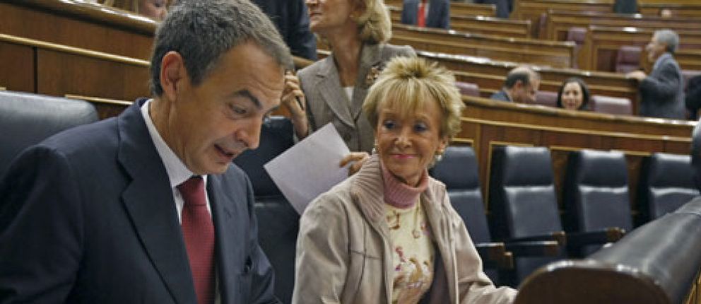Foto: De la Vega se opuso a la decisión de Zapatero de implicar al Rey en el pacto anticrisis