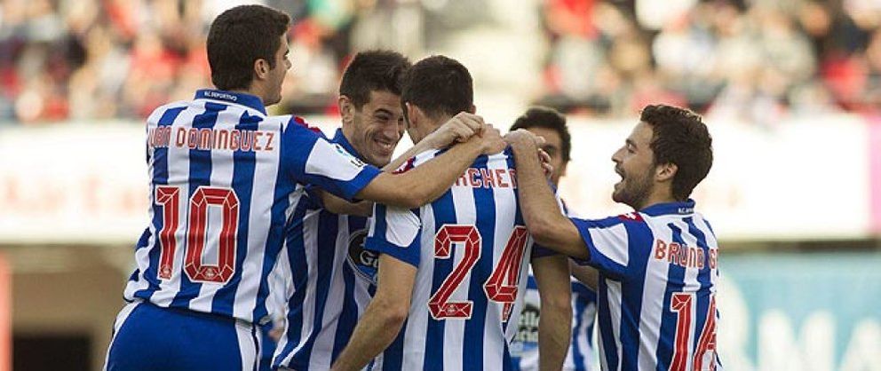 Foto: El Deportivo atisba la luz al final del túnel tras sacar los tres puntos en Mallorca