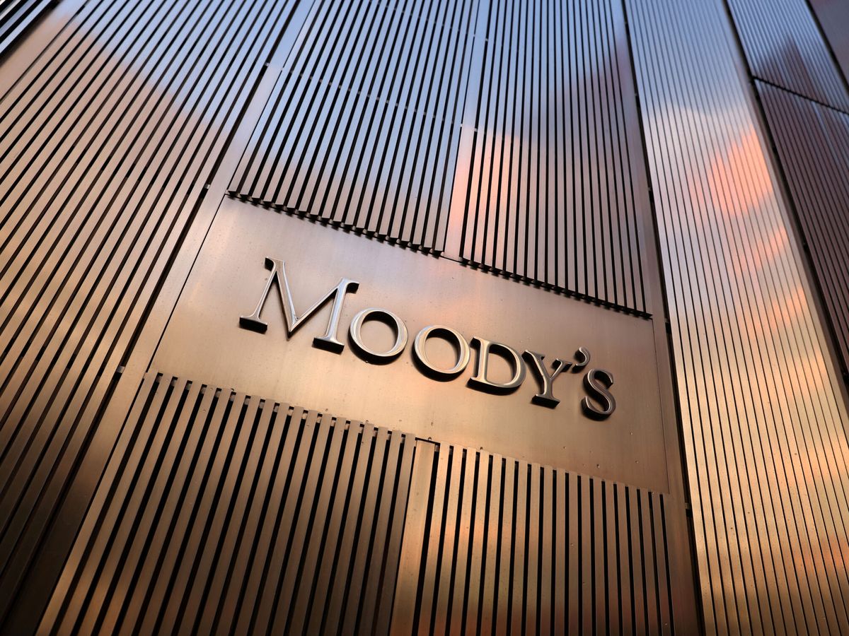 Foto: Logo de Moody's en su sede de Nueva York. (EEUU). (Reuters/Andrew Kelly)