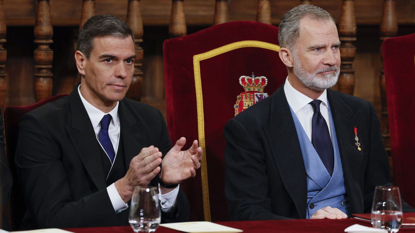 Pedro Sánchez y Felipe VI. (EFE/Ballesteros)