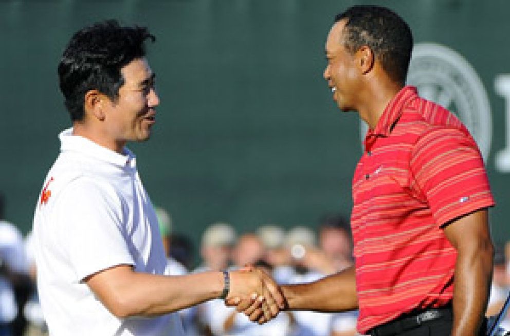 Foto: El surcoreano Yang arrebata el triunfo a Woods en el PGA