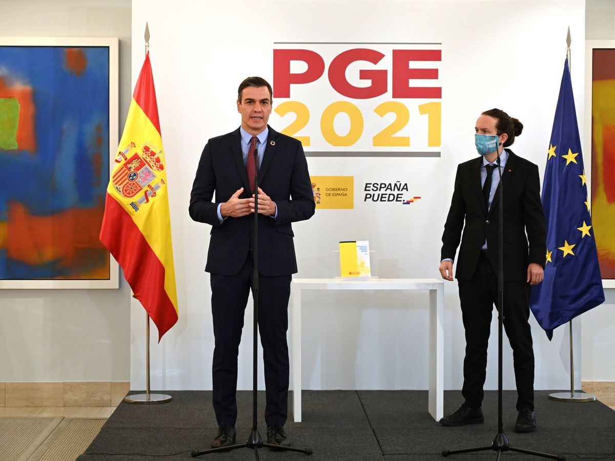 Foto: Pedro Sánchez y Pablo Iglesias, en la presentación de los PGE. (EFE)