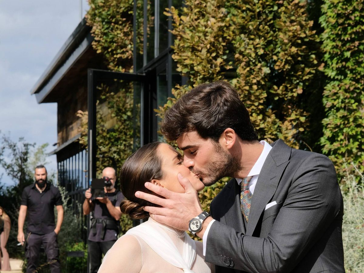 Foto: Marta Pombo y Luis Zamalloa, recién casados. (Cordon Press)