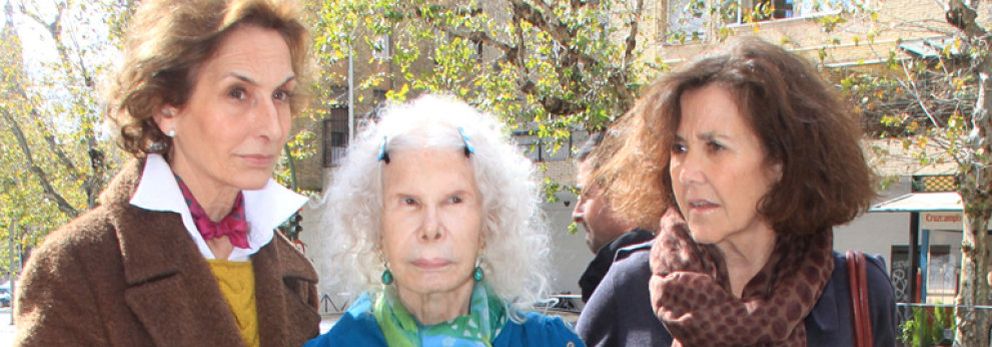 Foto: La duquesa de Alba, contenta con la decisión de judicial sobre la custodia de su nieta: “Se ha hecho justicia”