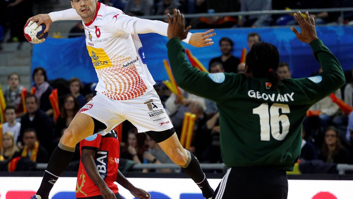 España aplasta a Angola, un meritorio en el Mundial de balonmano (42-22)