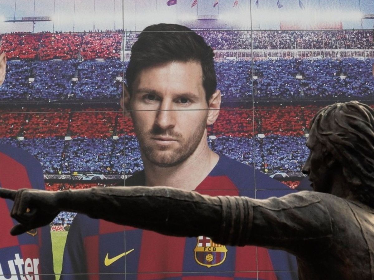 Foto: Leo Messi anunció que se quedaba, pero su futuro en el club sigue dejando dudas. (EFE)