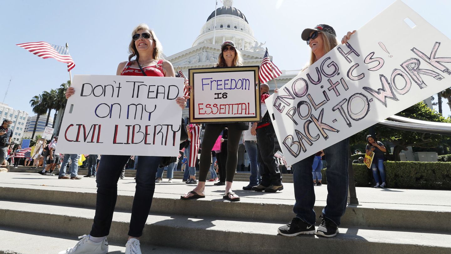 Manifestación en Sacramento que pide la reapertura del estado de California. (Reuters)
